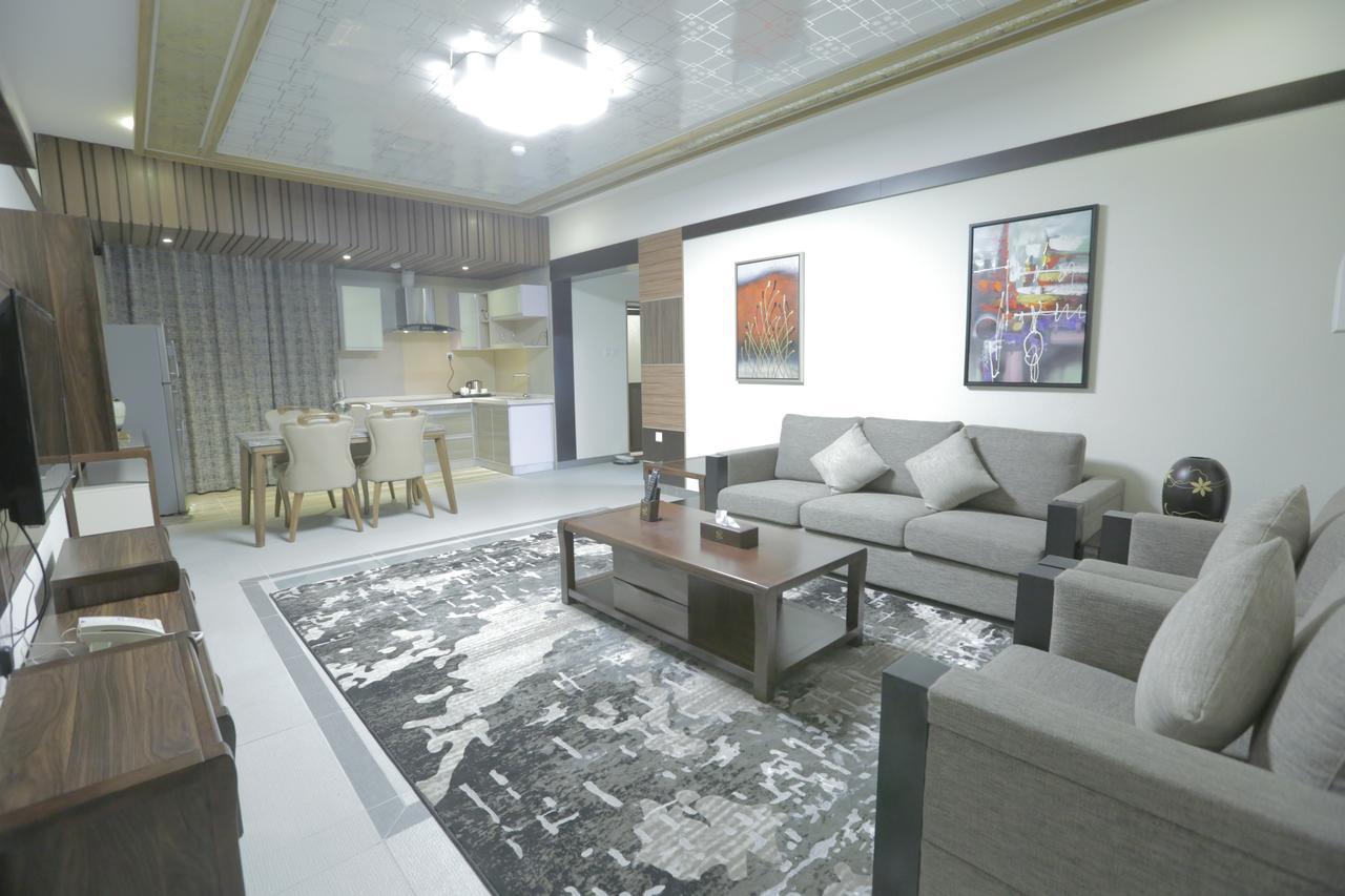 Niyaf Hotel Appartments Khamis Mushait Extérieur photo